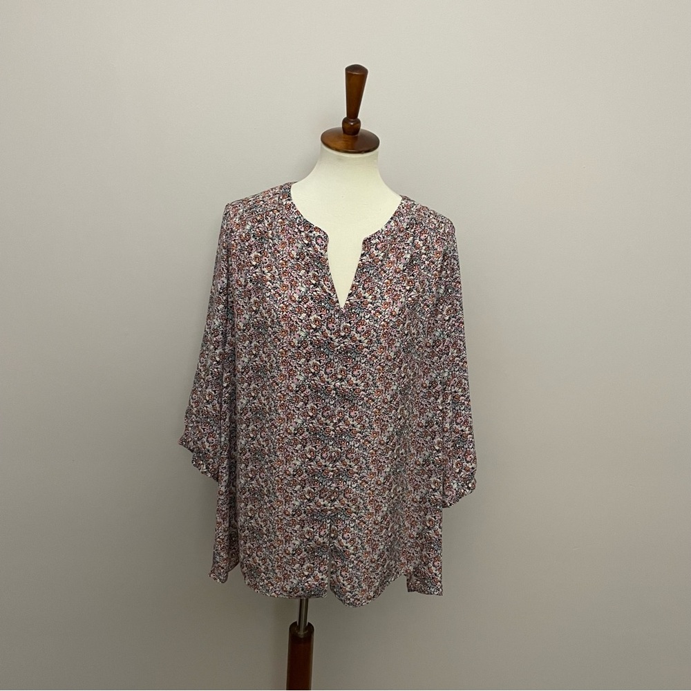 Rose & Olive Top Tunic Floral Split Neckline 3/4 Sleeve Smocking Pink Blue White